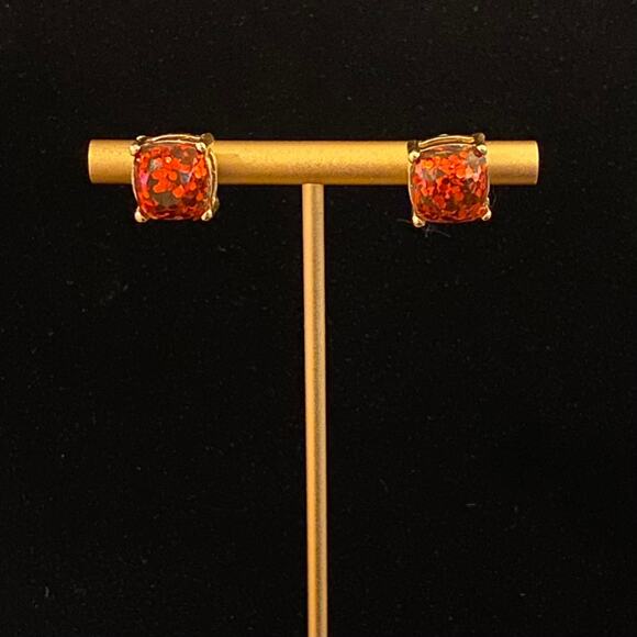 Red Glitter Gold Studs Earrings NEW - Picture 1 of 2